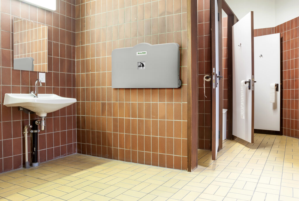 Horizontal Baby Changing Station