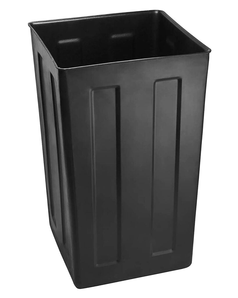 RUGGED 40-GALLON ALL-WEATHER TRASH CONTAINER WITH ASHTRAY LID