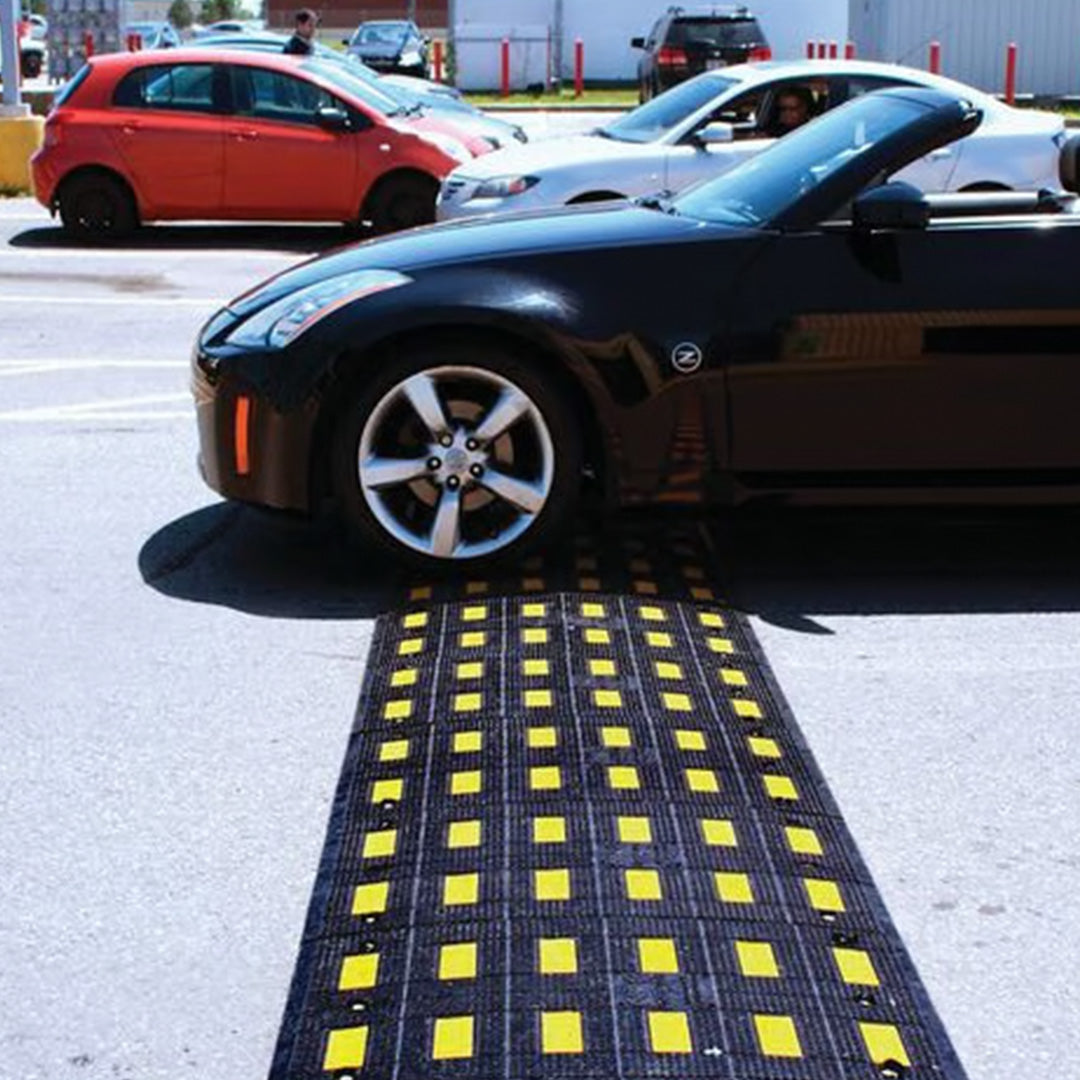 Safety Rider® Middle Speed Hump